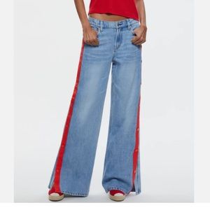 Alice and olivia rola wide leg snap side Jean